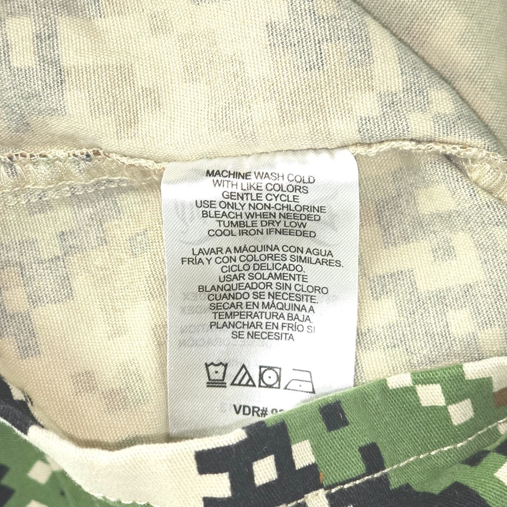 Snoop Dogg Supply Digital Camouflage Button Up Shirt Men Medium Urban Streetwear - Picture 15 of 15